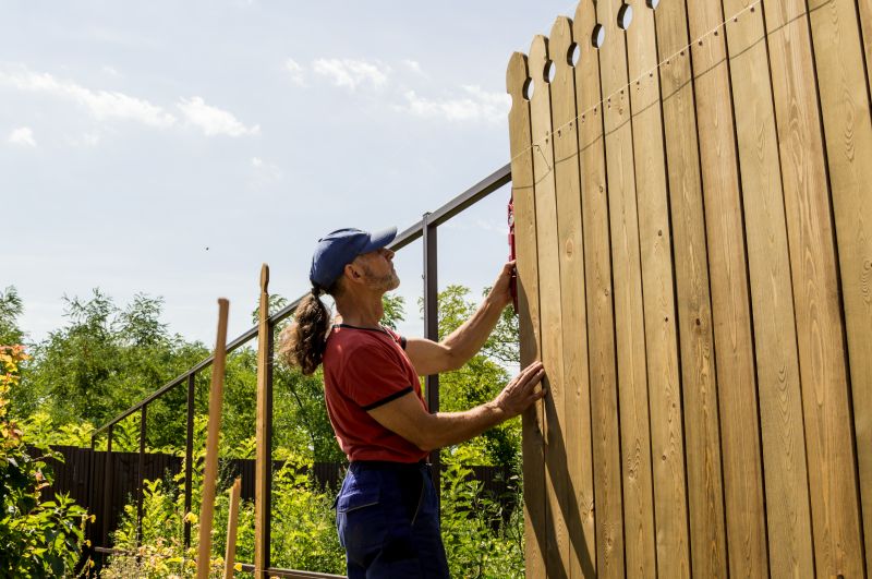 Board Fence Installation in Pearland, TX